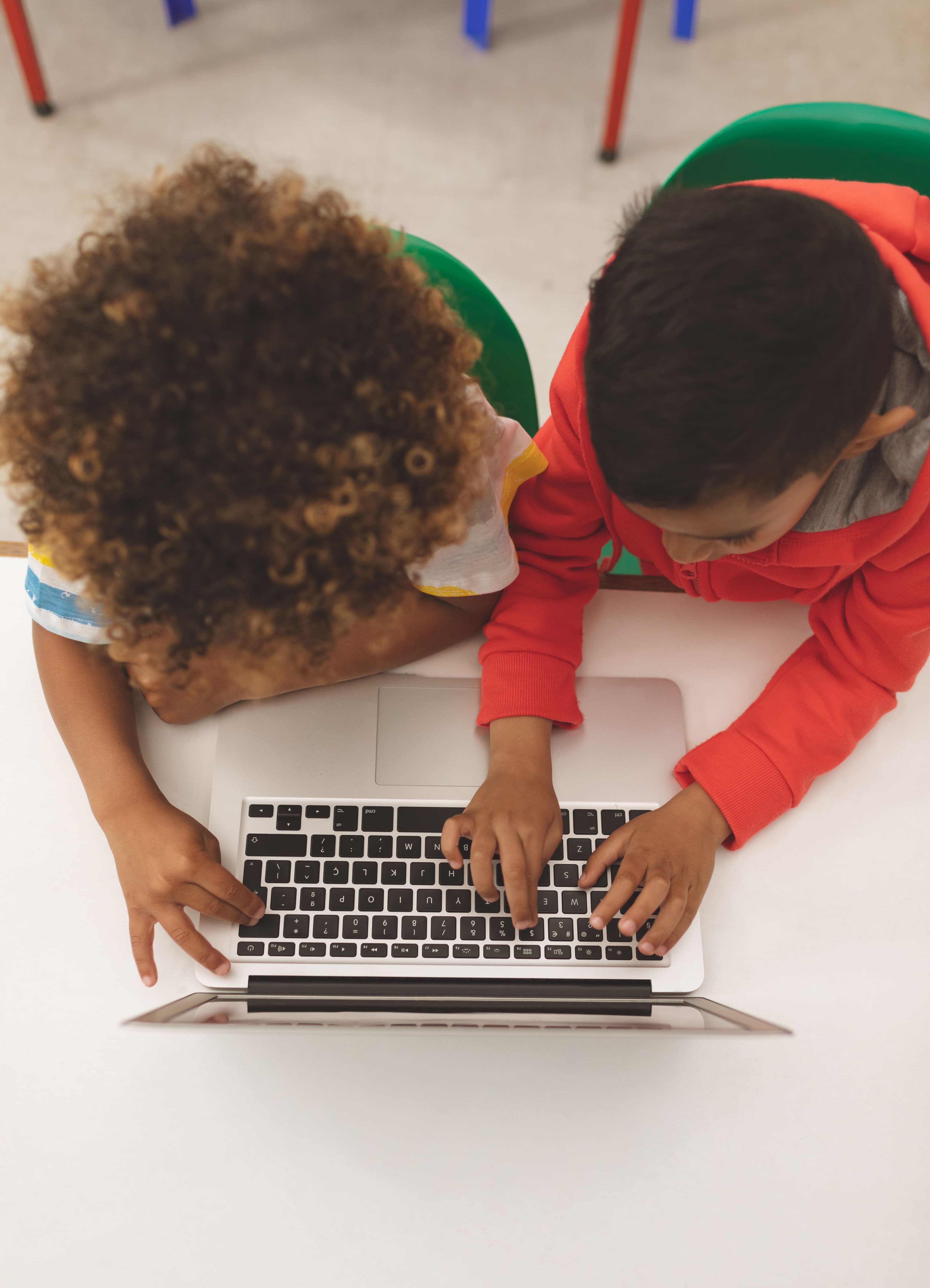 Students learning together
